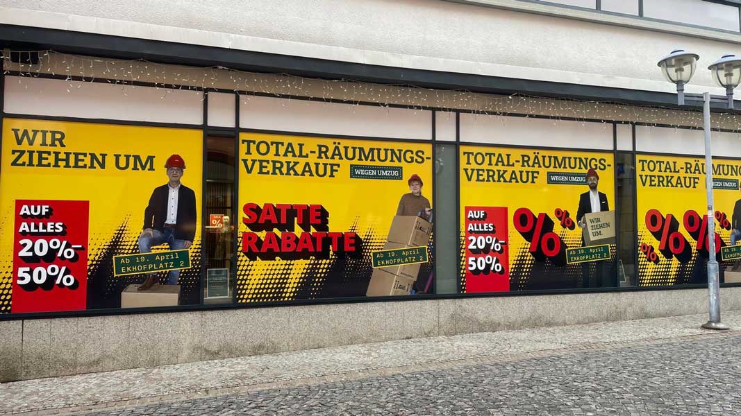 Räumungsverkauf wegen Umzug – SIGG, Zeit zum Handeln, Kaufhaus Moses in Gotha